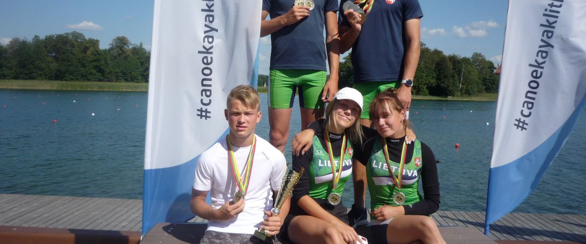 Iš irklavimo čempionato plungiškiai grįžo su medaliais