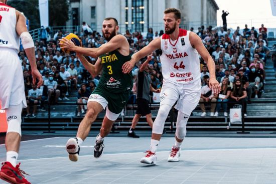 Plungiškis su Lietuvos 3×3 vyrų krepšinio rinktine iškovojo sidabro medalius