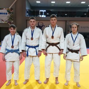 Lietuvos suaugusiųjų dziudo čempionate plungiškiai iškovojo keturis medalius