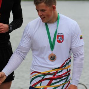 Plungėje vyko baidarių ir kanojų irklavimo varžybos
