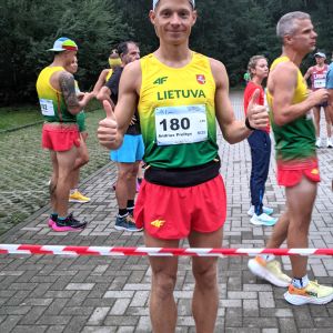 Plungiškis dalyvavo 100 km bėgimo varžybose