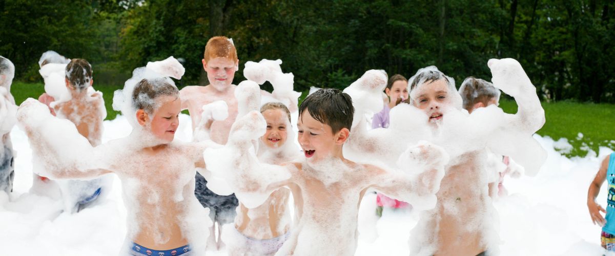 Plungės SRC su būriu stovyklautojų palydėjo vasarą