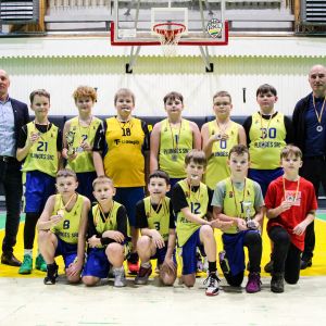 Plungėje surengtas jaunuosius krepšininkus subūręs turnyras Lietuvos valstybės atkūrimo dienai paminėti