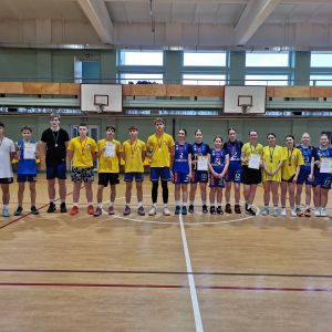Plungės rajono mokyklų komandos varžėsi krepšinio 3x3 varžybose