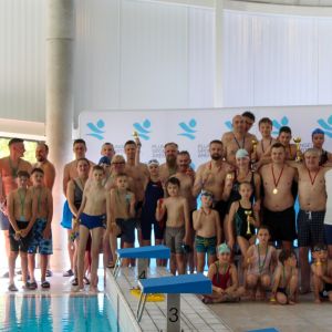 Plungės baseine – šeimų plaukimo varžybos: sportas, emocijos ir bendrystė 1