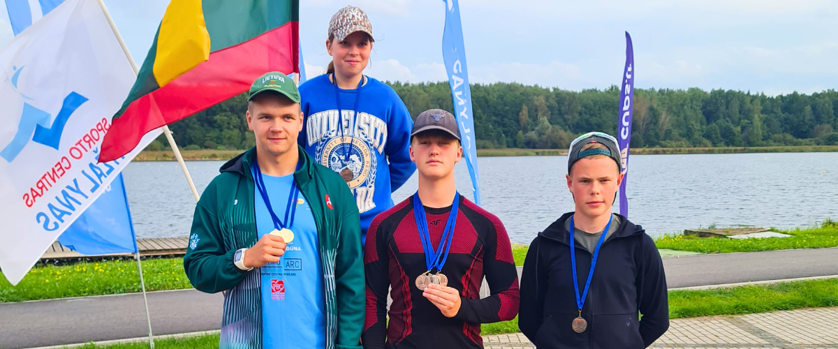 Plungės jaunieji irkluotojai grįžo iš čempionato su medaliais!